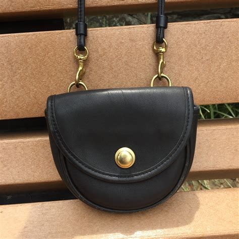 Small belt bag in black leather 